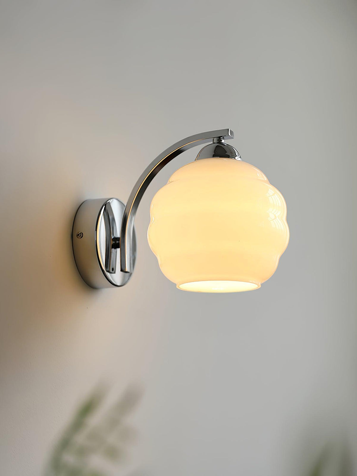 Aplique de pared Art Deco con globo de vidrio ondulado 1 luz