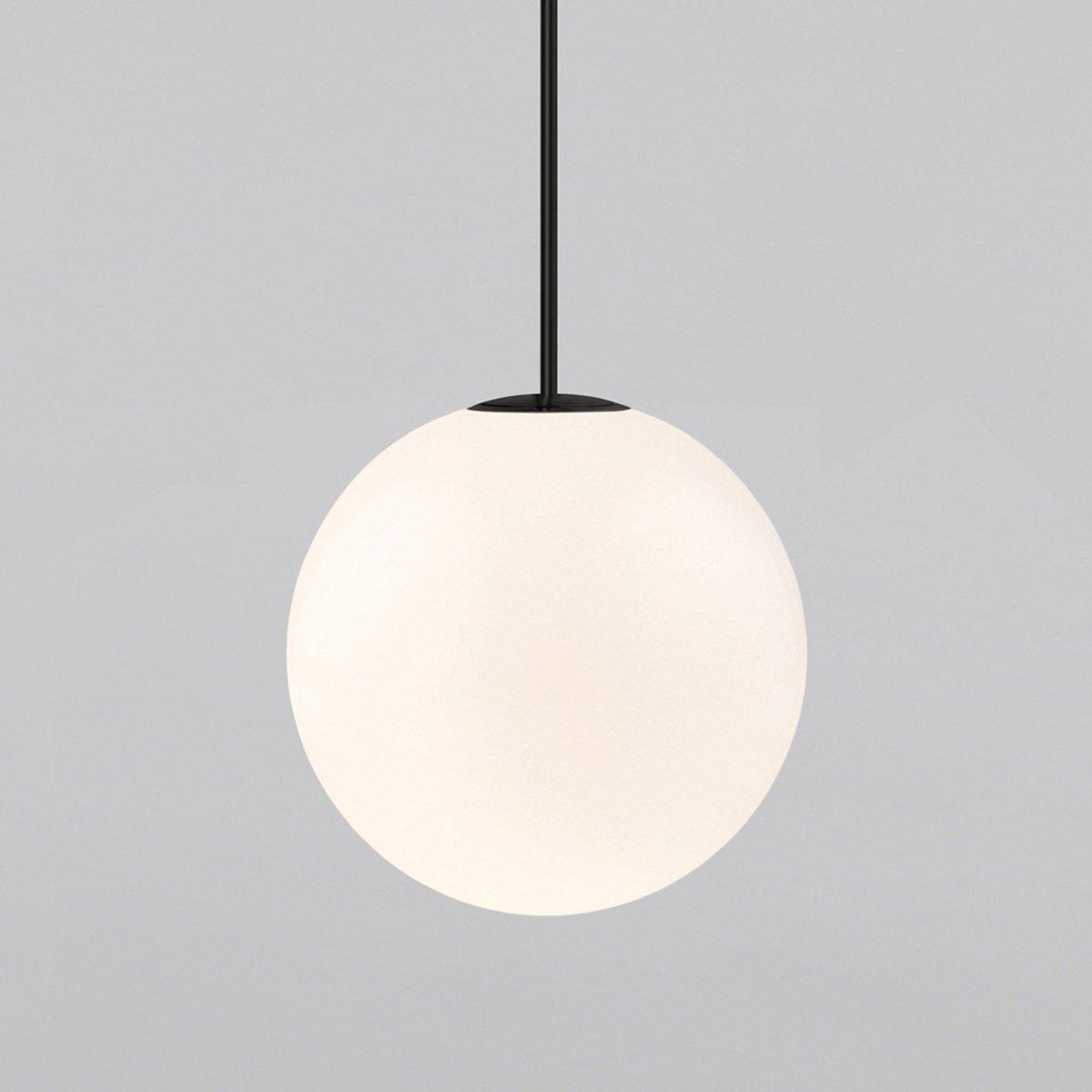 Lámpara colgante minimalista de globo de vidrio y latón 1 luz