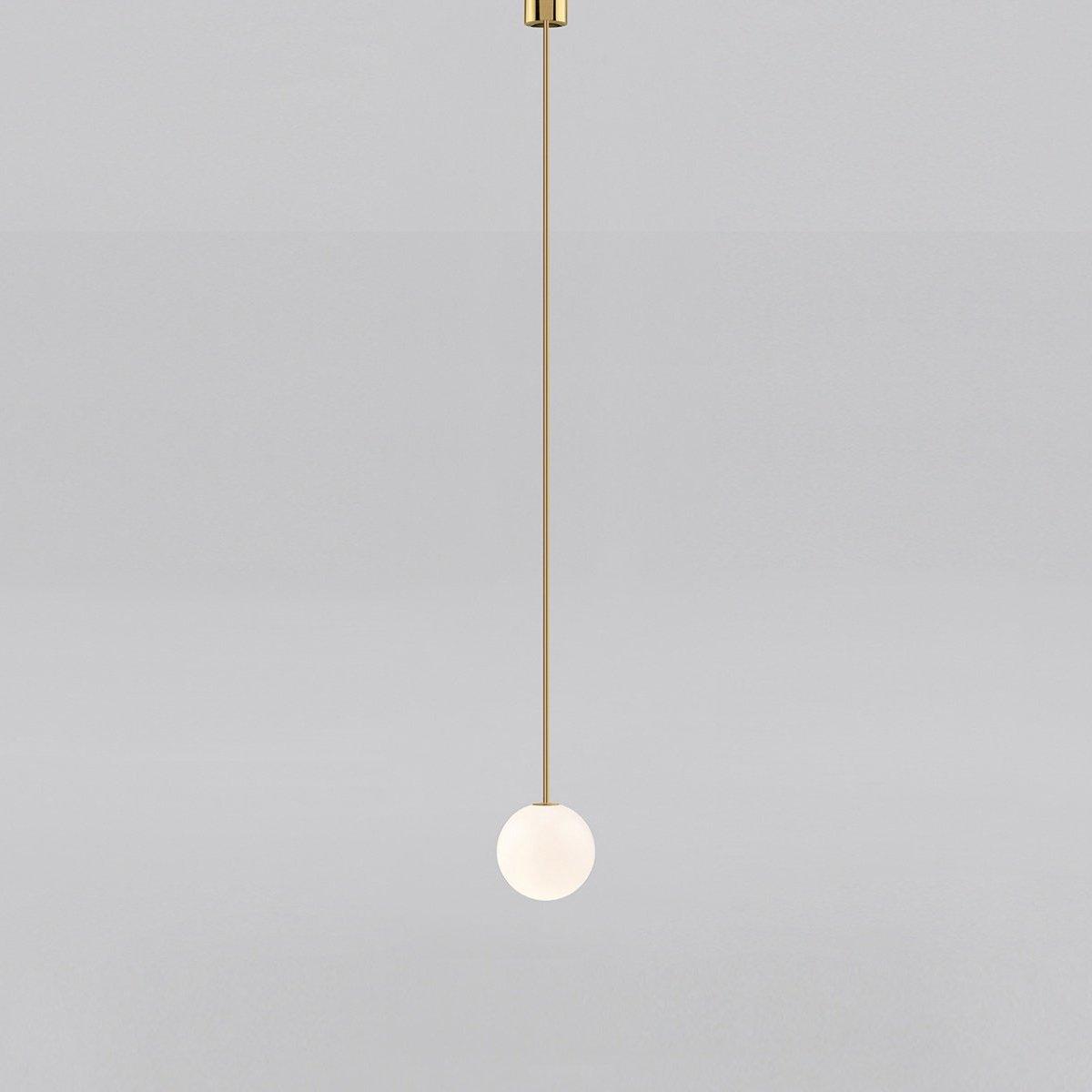 Lámpara colgante minimalista de globo de vidrio y latón 1 luz