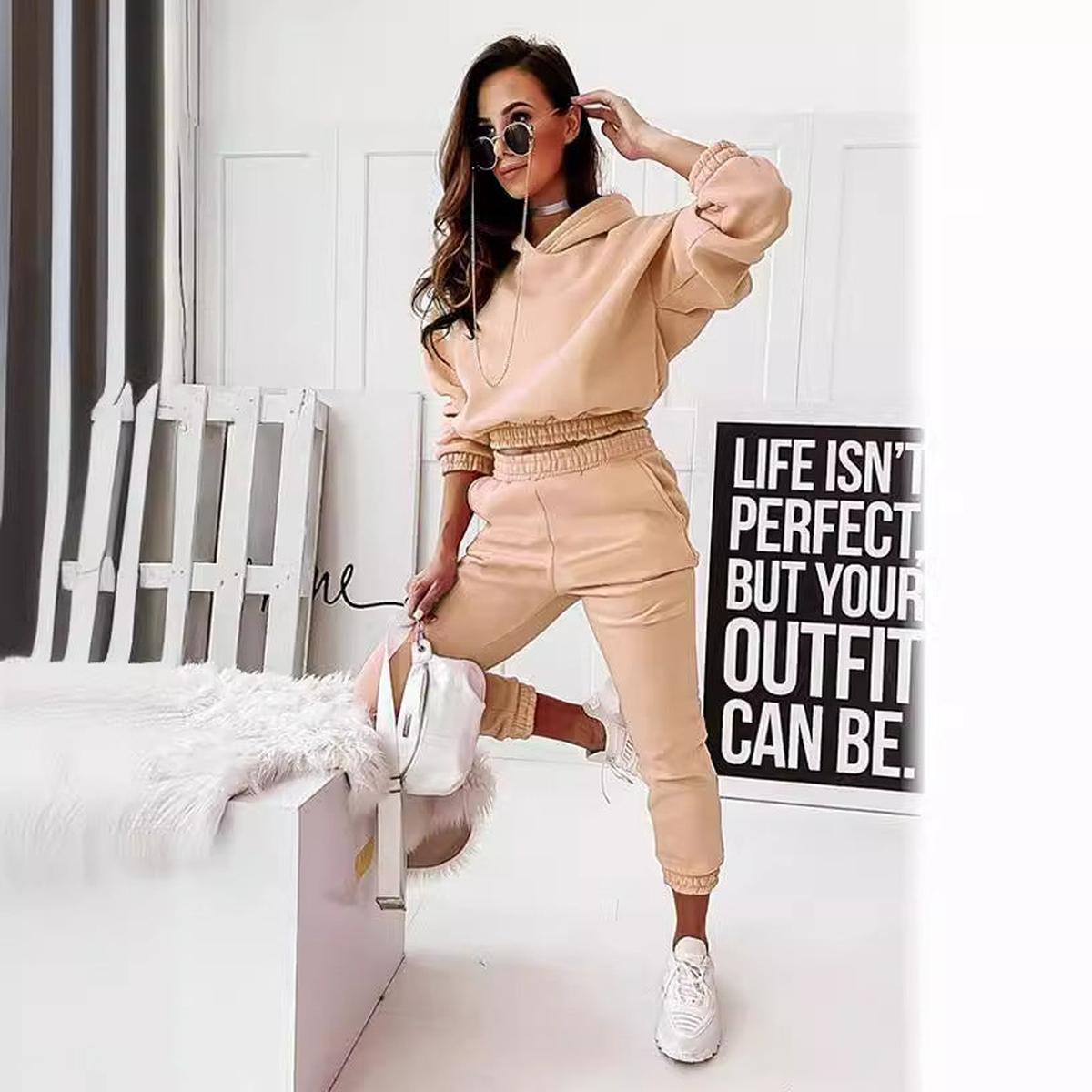 Women’s Jogger Tracksuit Set