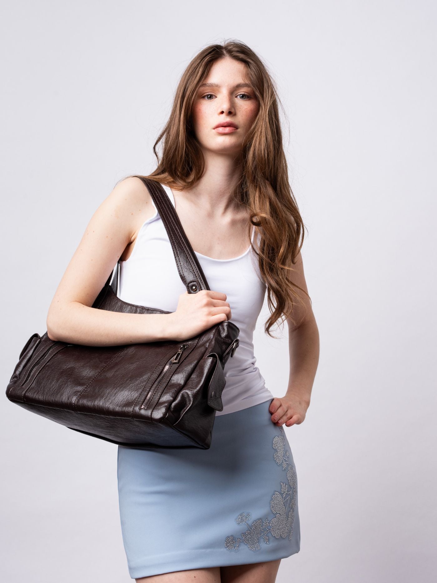 Alltags-Eleganz | Schwarze Ledertasche zum Tragen