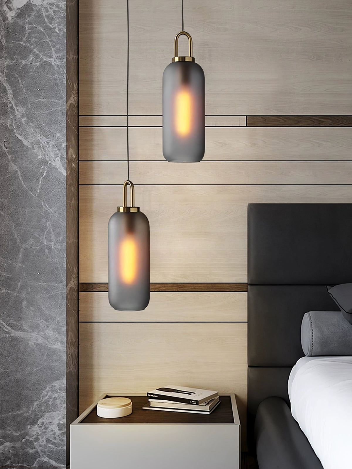 Lampadario moderno cilindrico in vetro e ottone a 1 luce