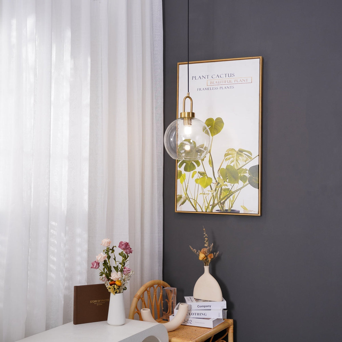Lampadario moderno cilindrico in vetro e ottone a 1 luce