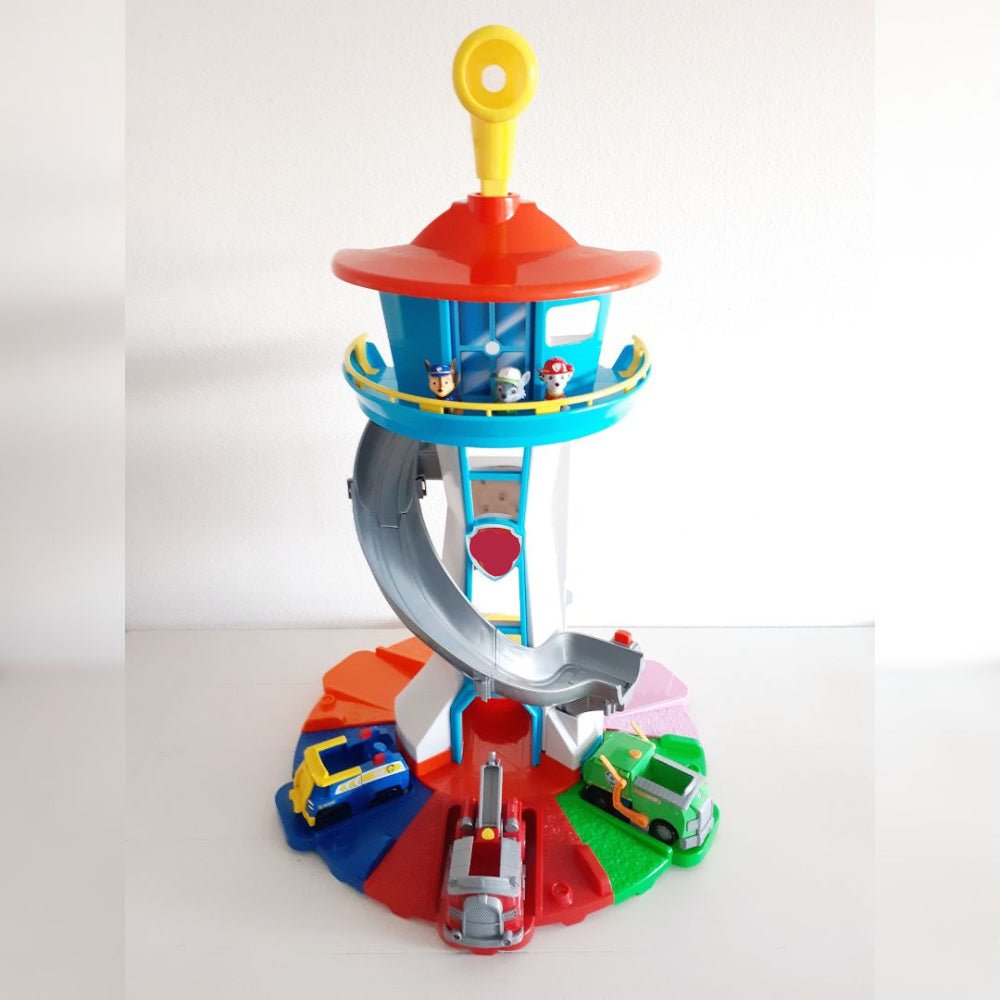 Kinderspielset mit Rutsche, Turm und Autos, robust für drinnen und draußen  