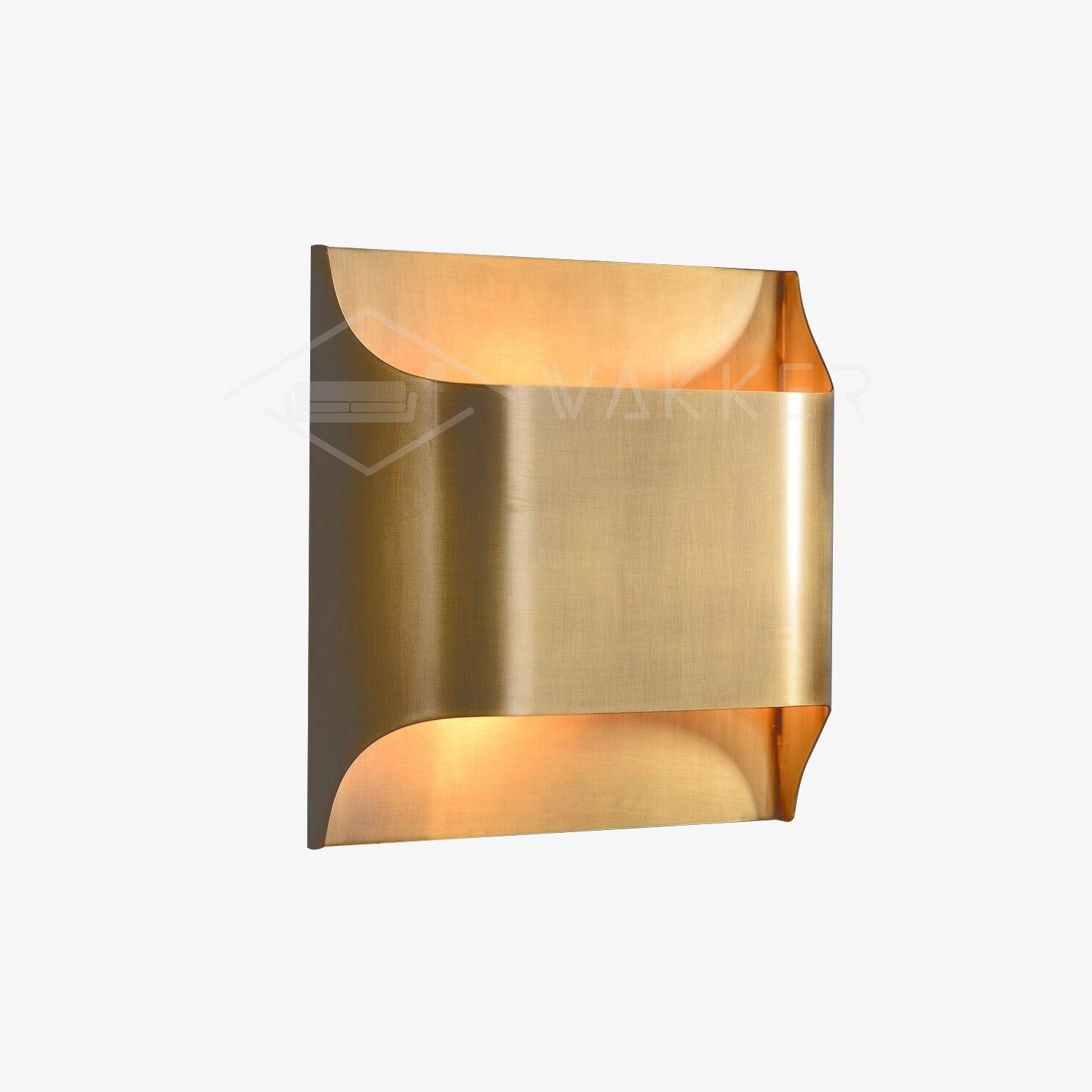 Applique da parete moderna curva in ottone con LED a 1 luce