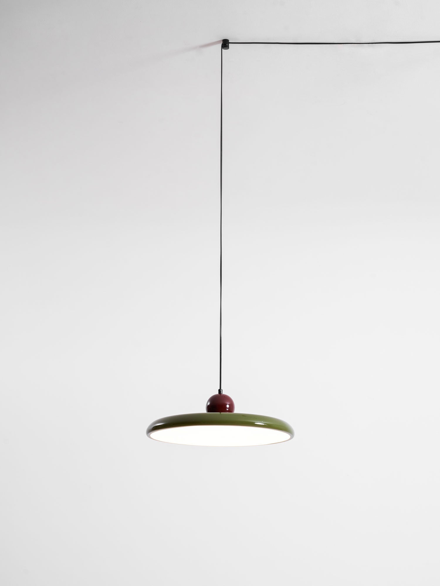Lampadario moderno a disco LED a spina a 1 luce