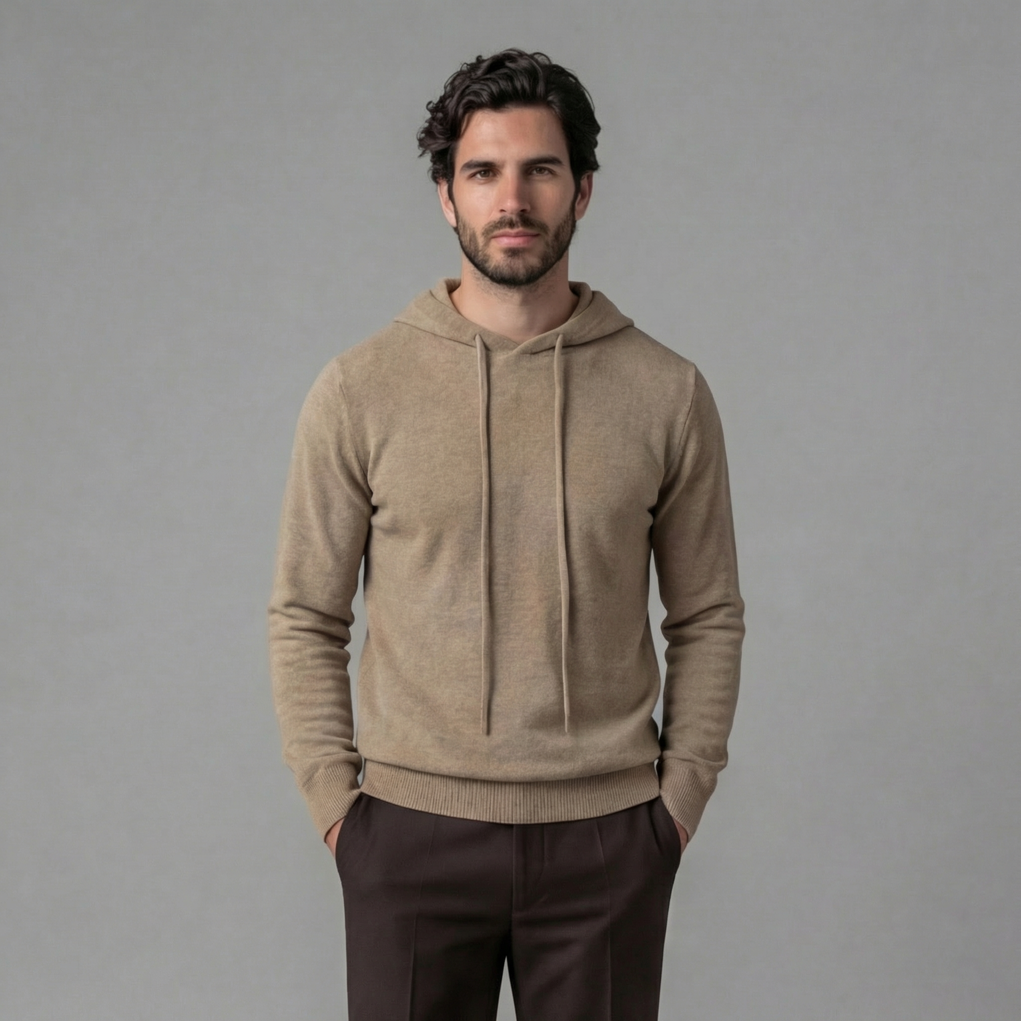 Felpa elegante da uomo con cappuccio