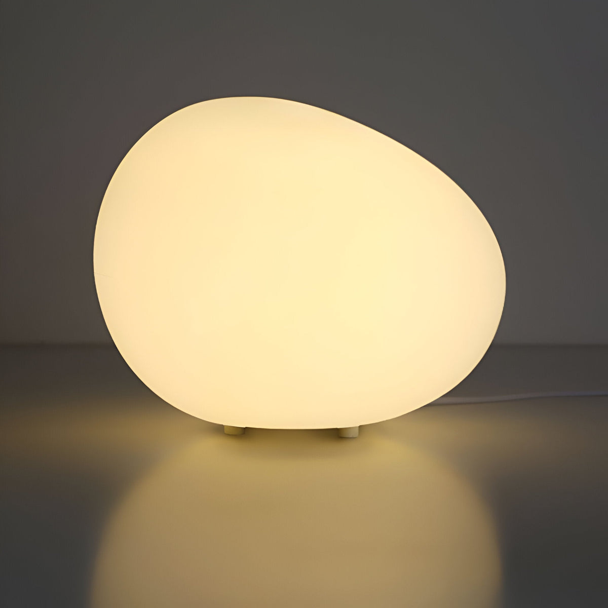 Lámpara de mesa nórdica LED con forma de piedra de 1 luz