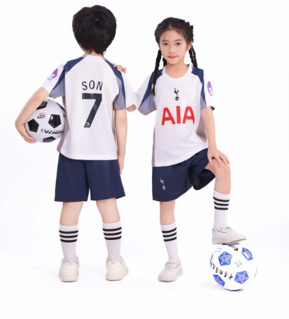 Conjunto de camiseta y pantalones cortos de fútbol para niños – Son