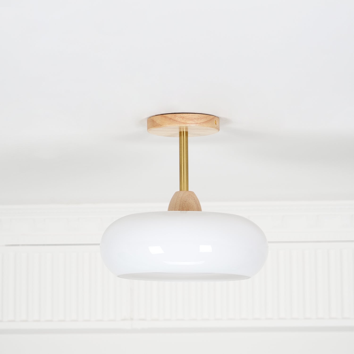 Lámpara de techo nórdica semiencastrada con cúpula de madera y vidrio LED 1 luz