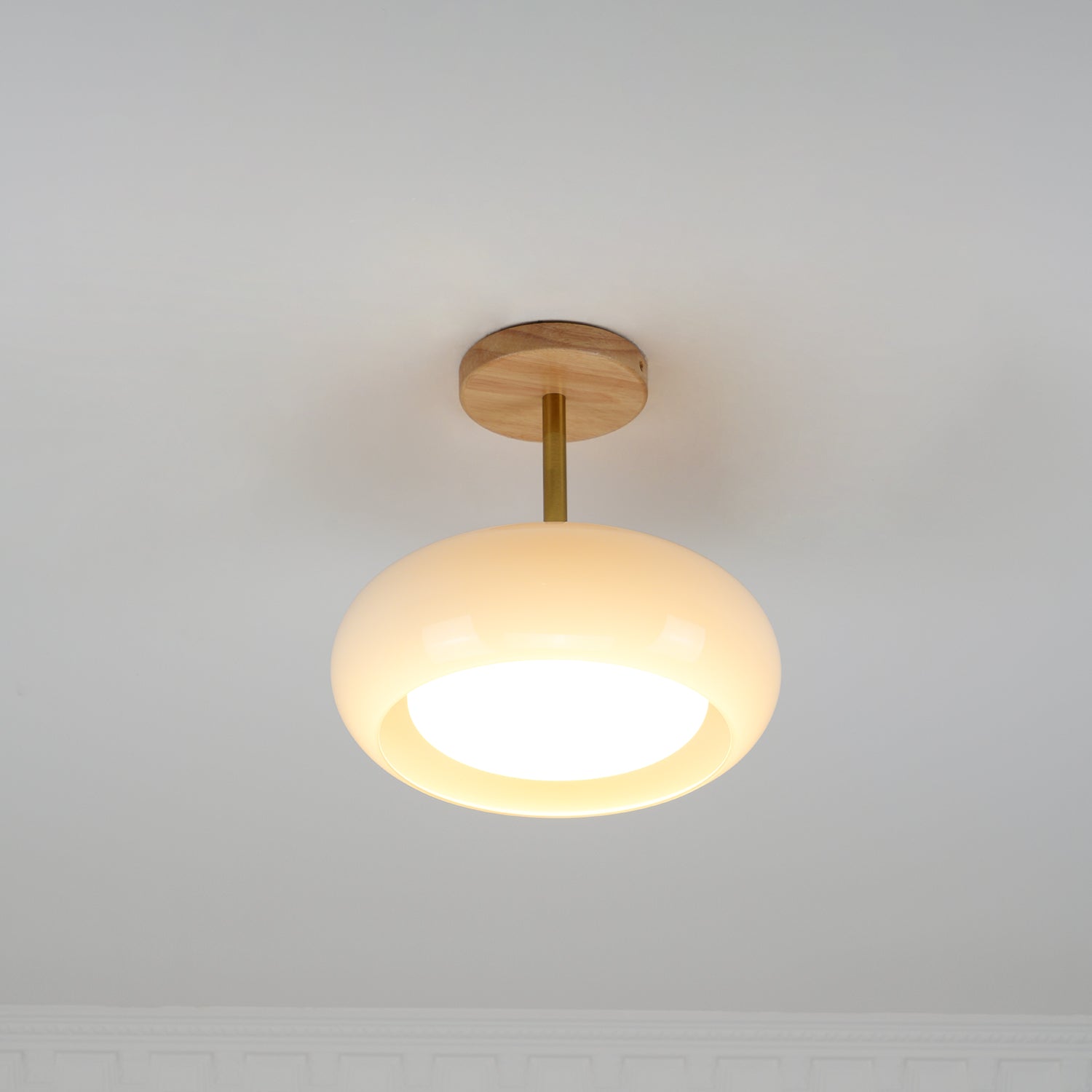 Lámpara de techo nórdica semiencastrada con cúpula de madera y vidrio LED 1 luz