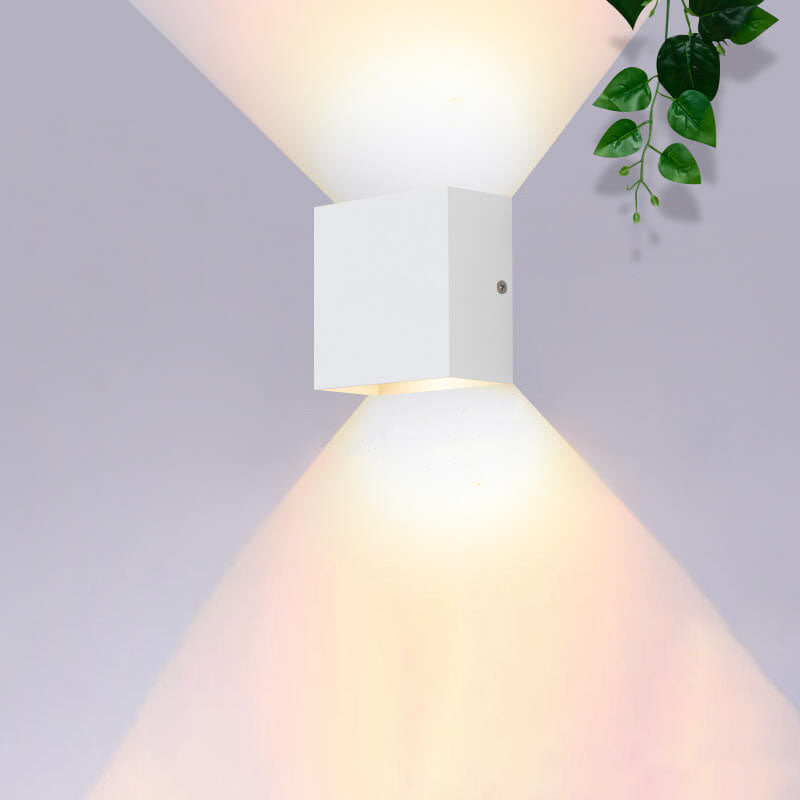 Applique da parete moderna quadrata LED a 1 luce