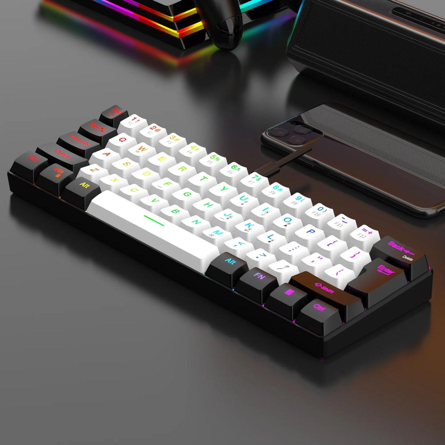 Teclado para juegos con cable 60 % – Teclado compacto de 61 teclas con retroiluminación RGB resistente al agua para PC y Mac