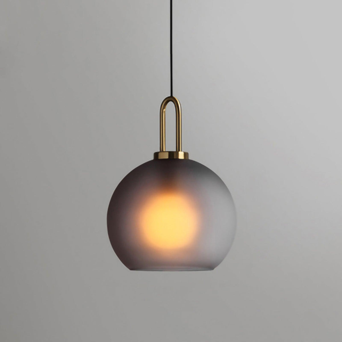 Lampadario moderno cilindrico in vetro e ottone a 1 luce