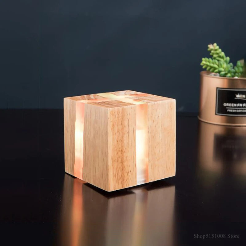Lampada da parete cubo in legno caldo 1 luce