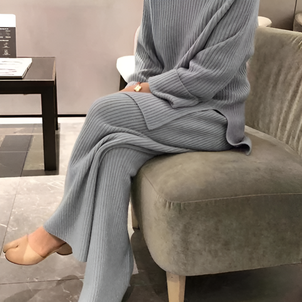 Strickpullover- & Hosen-Set