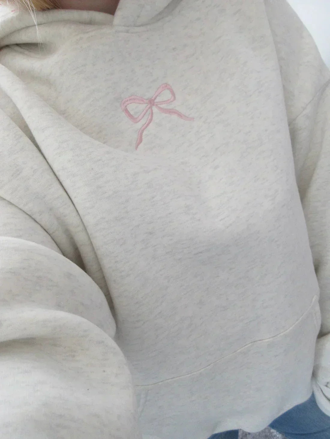 Puili | Hoodie mit Schleifendetail