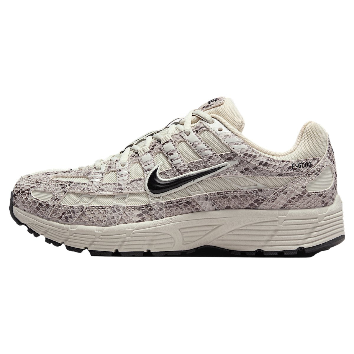 Nike P-6000 SE Slangeskind Light Bone Sort (W)