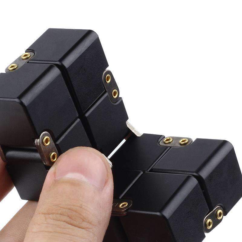 Premium metal uendelighedskube fidget legetøj