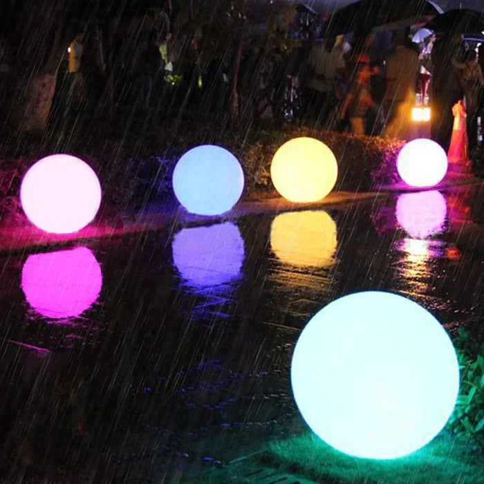 Moderner PE Kugel Außen Gartenleuchte LED wiederaufladbar