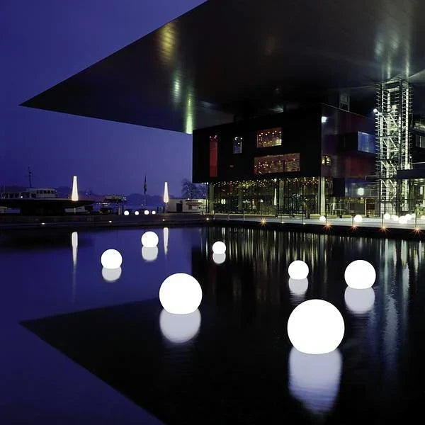 Modern PE Globe Outdoor Garden Light LED Rechargeable